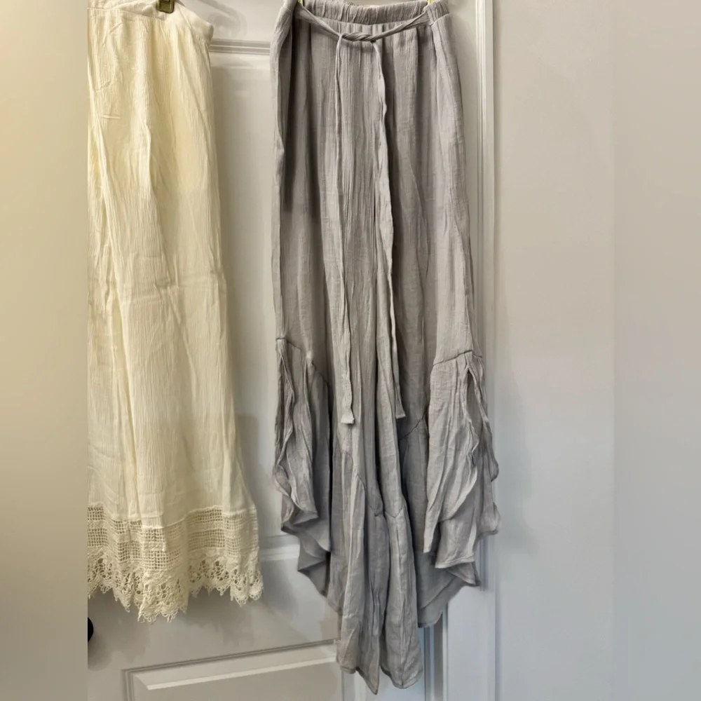 Anthropologie Boho Chic Cream and Gray Palazzo Pants - Picture 3 of 4